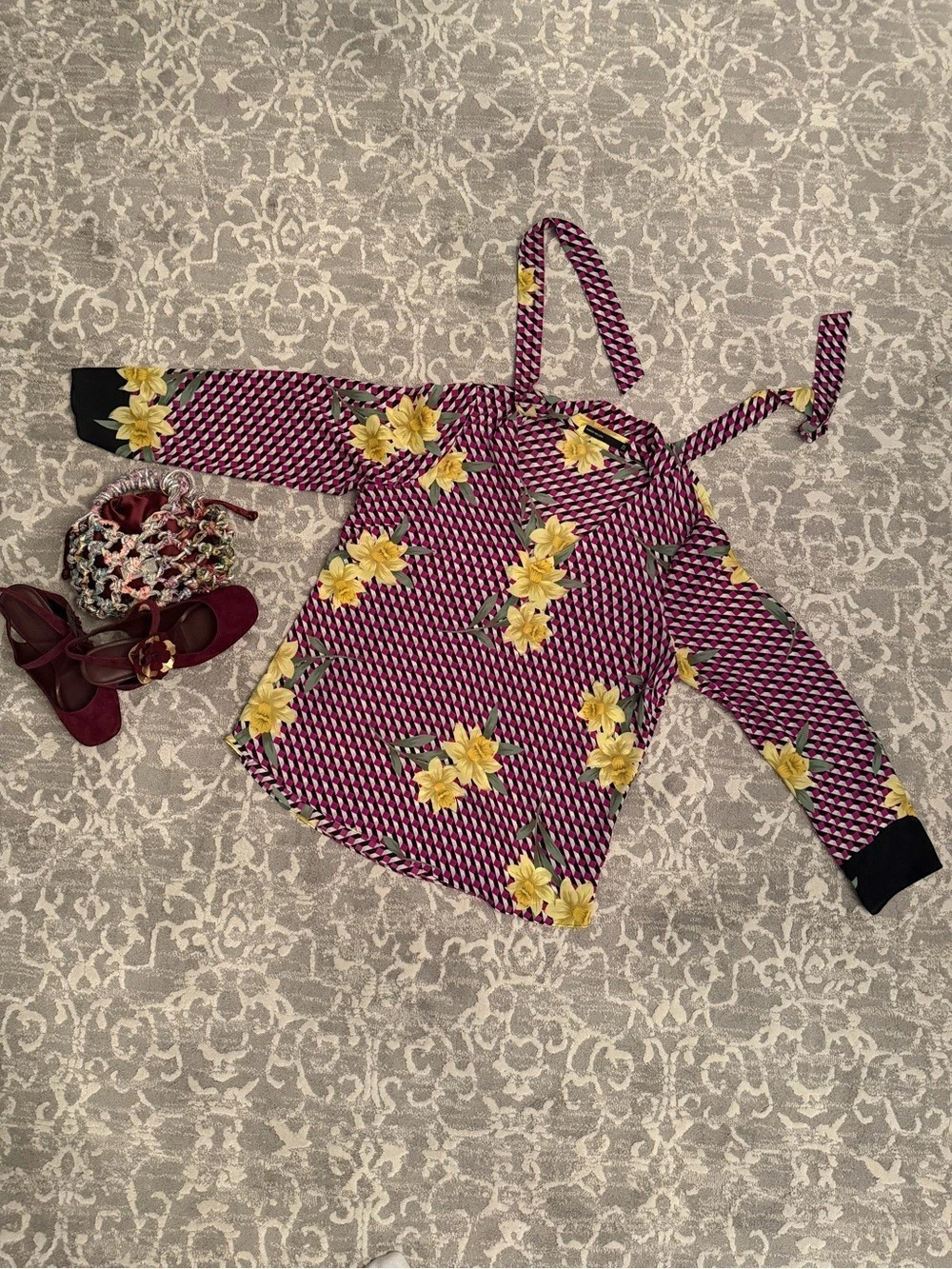 Karl Lagerfeld Paris Yellow & Black Floral Print Daffodil Button Front Blouse